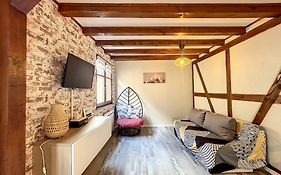 Gîte   Aux Deux Tours 
