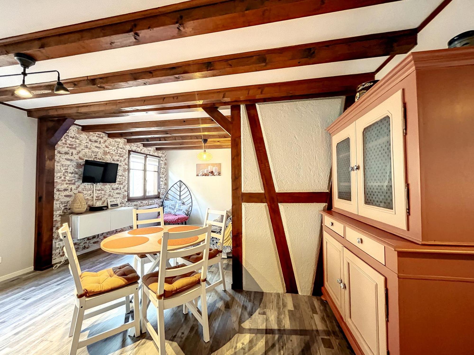 Gîte   Aux Deux Tours  Riquewihr Extérieur photo
